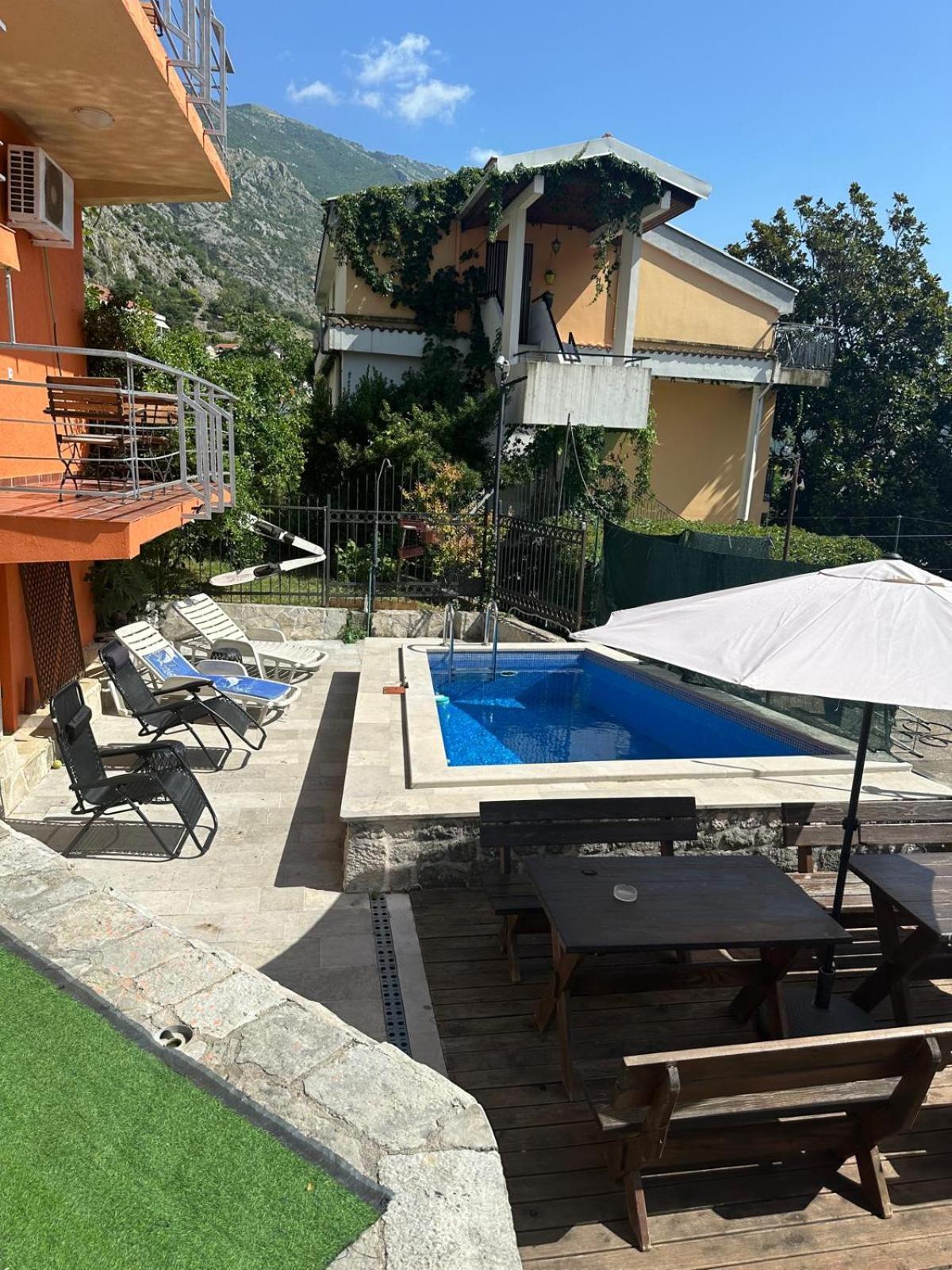 Themis Apart Hotel Kotor Kültér fotó