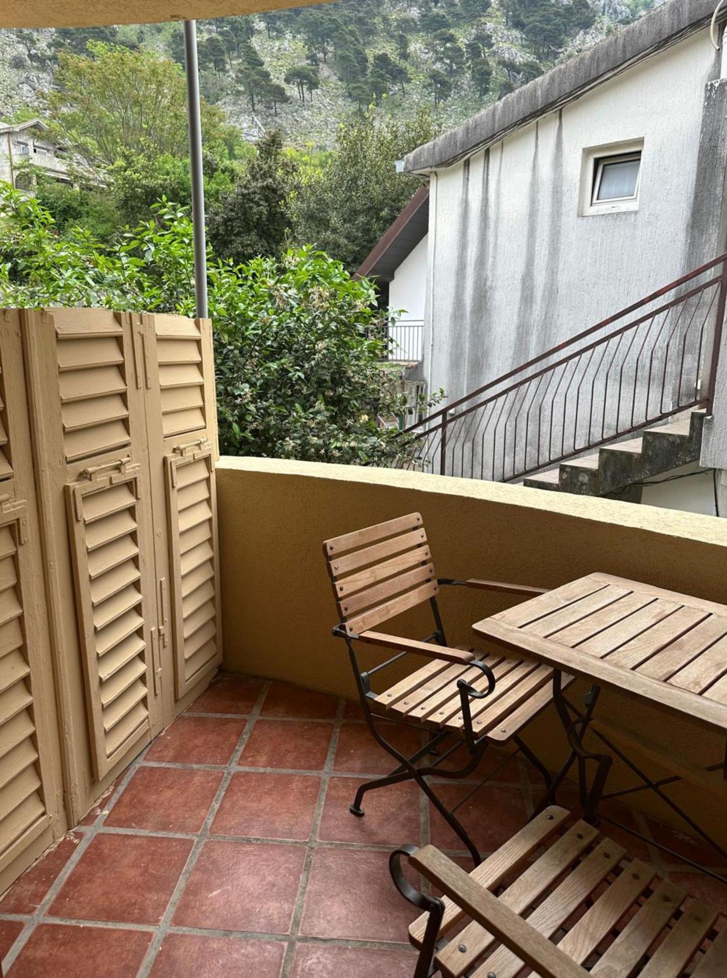 Themis Apart Hotel Kotor Kültér fotó